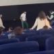 Boxeador español golpea a hombre en sala de cine; asegura que estaba agrediendo a una mujer