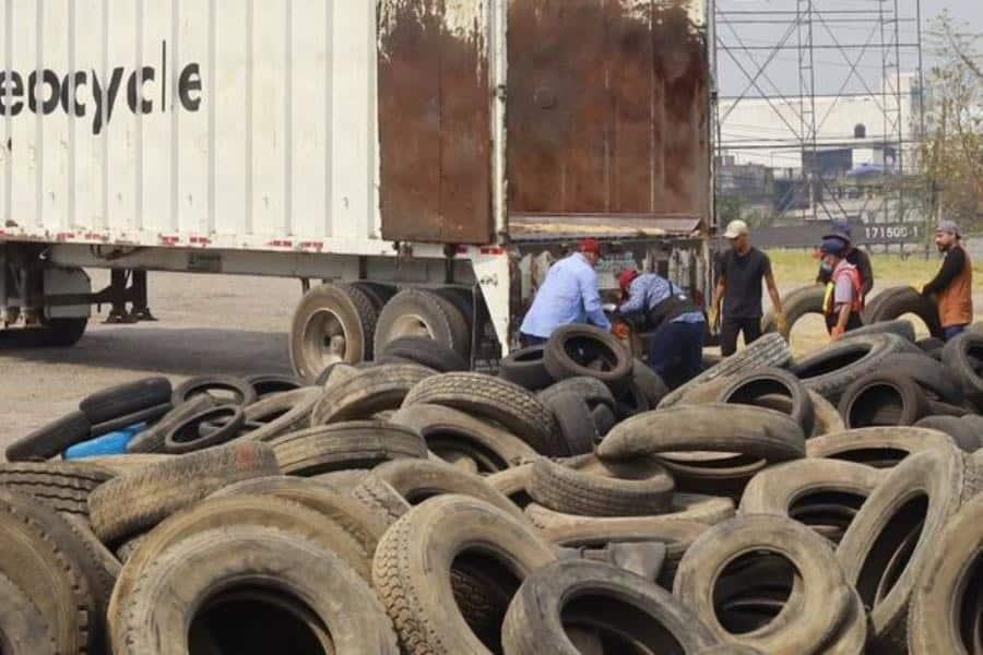 Inicia Centro traslado de 140 toneladas de llantas de desecho a planta recicladora en Macuspana