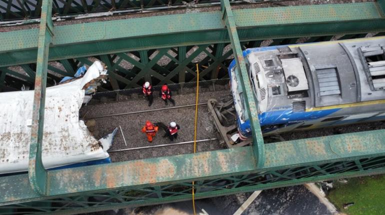 Al menos 90 heridos saldo de choque de trenes en Argentina