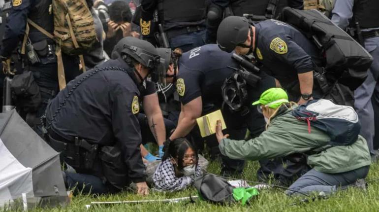 Cifra de detenidos en protestas universitarias pro Palestina en EE. UU. ya supera los 2 mil 400