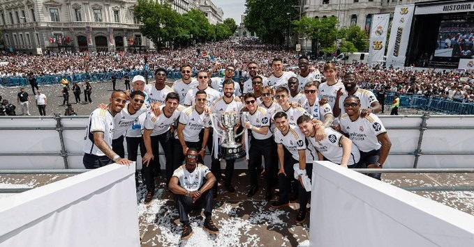 Real Madrid festeja título de la Liga en Cibeles 