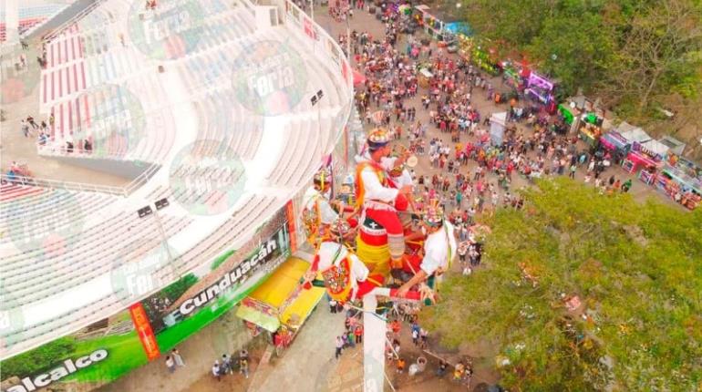 Voladores de Papantla, ceremonia ancestral que llegó nuevamente a la Feria Tabasco