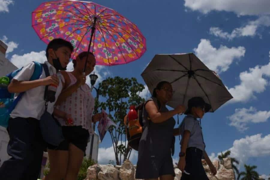 Por ola de calor, ajustan horario de clases en escuelas de Tabasco: Setab Por ola de calor, ajustan horario de clases en escuelas de Tabasco: Setab