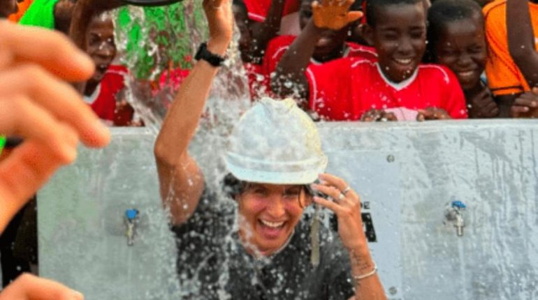 Influencer mexicano construye pozo de agua para apoyar a aldea en África