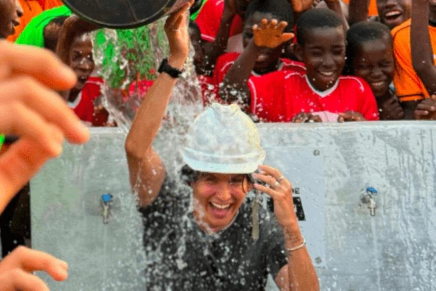 Influencer mexicano construye pozo de agua para apoyar a aldea en África