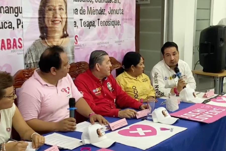 Candidatos de oposición acusan que abanderados de Morena en Tabasco entregan dinero a cambio de votos