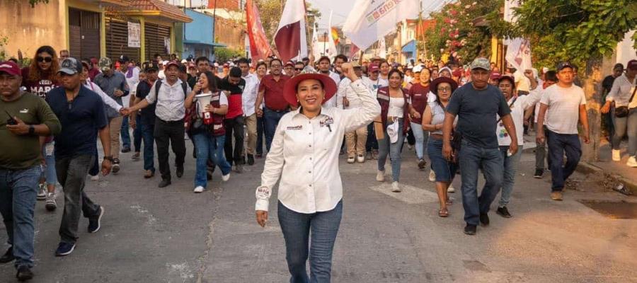 María de la Cruz, candidata de Morena a la alcaldía de Cunduacán denuncia atentado en su contra