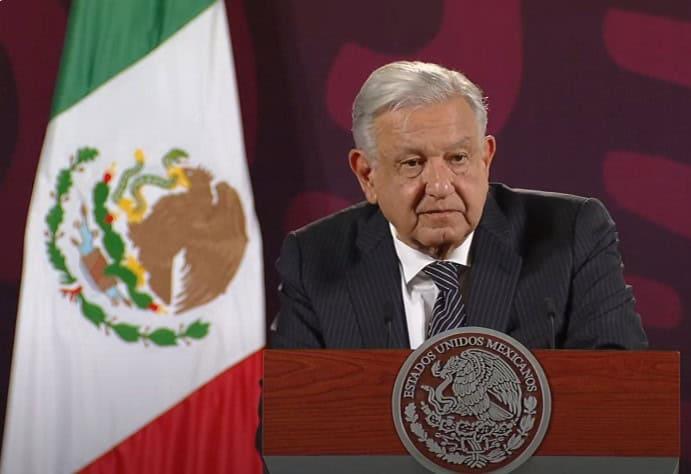 Aumento salarial del 10% a maestros federalizados de educación básica, anuncia López Obrador