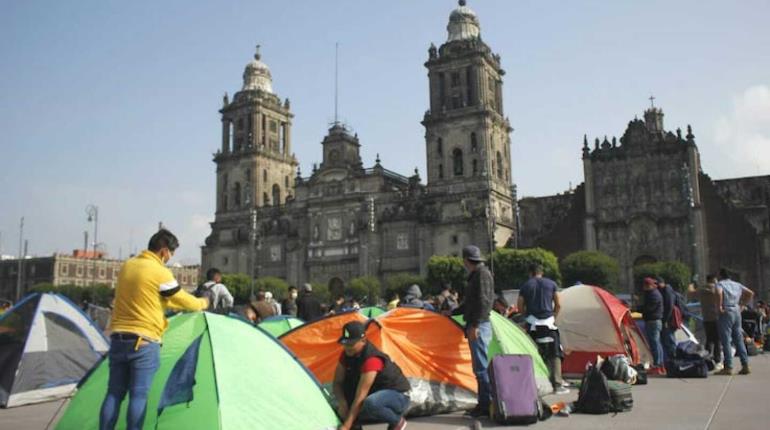 La CNTE se planta en el Zócalo indefinidamente