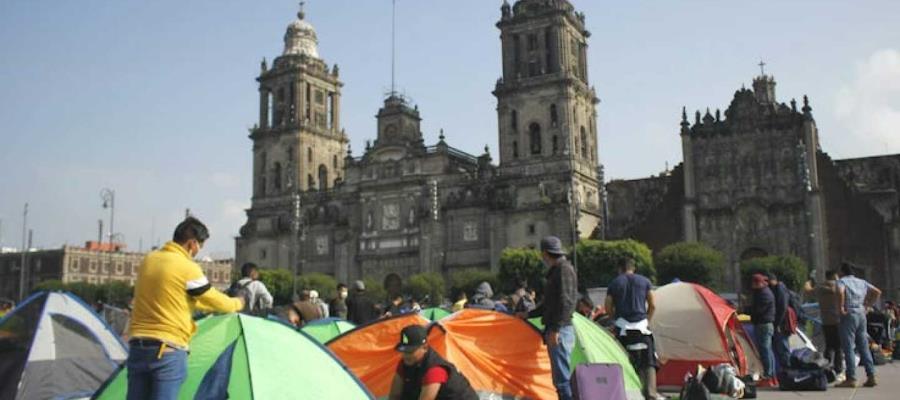 La CNTE se planta en el Zócalo indefinidamente