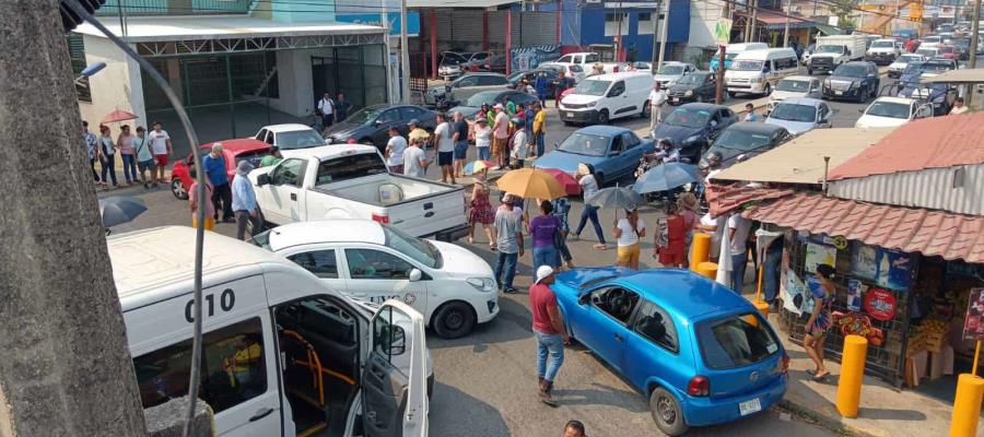 Recurren tabasqueños a bloqueos por falta de luz