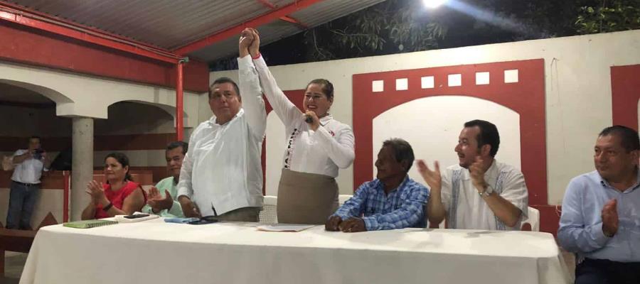 Declina candidata del PRI a alcaldía de Jalpa y se suma al perredista ´Chilo Baila´