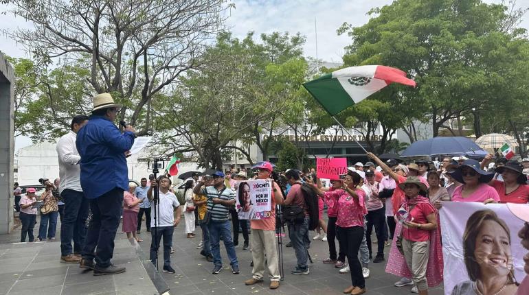 Replican en Tabasco ´Marea Rosa´ y llaman a ciudadanos a aplicar voto útil