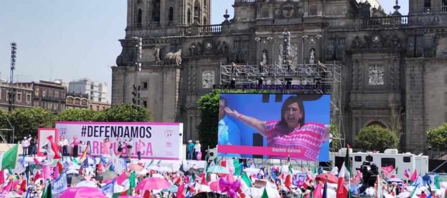 Marea Rosa tiñe el Zócalo y arropa a Xóchitl y a Taboada