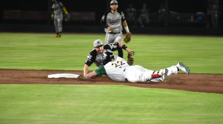 Olmecas vence a Pericos 8-6 a base de jonrones de Luke Voit