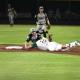 Olmecas vence a Pericos 8-6 a base de jonrones de Luke Voit