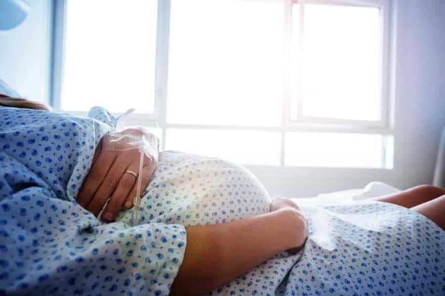 Desmantelan red internacional de gestación subrogada y rescatan a 11 bebés en Vietnam