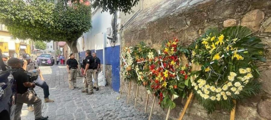 Dejan coronas fúnebres dedicadas a candidata del PAN-PRI y PRD a la alcaldía de Guanajuato