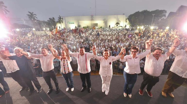 Abraza trópico tabasqueño a Sheinbaum en cierre de campaña de May