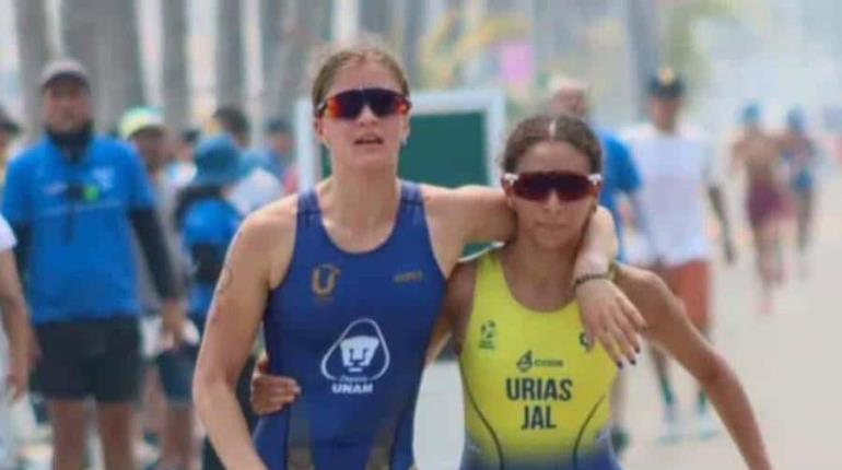 Se viraliza triatleta por ayudar a rival, antes de cruzar a la meta