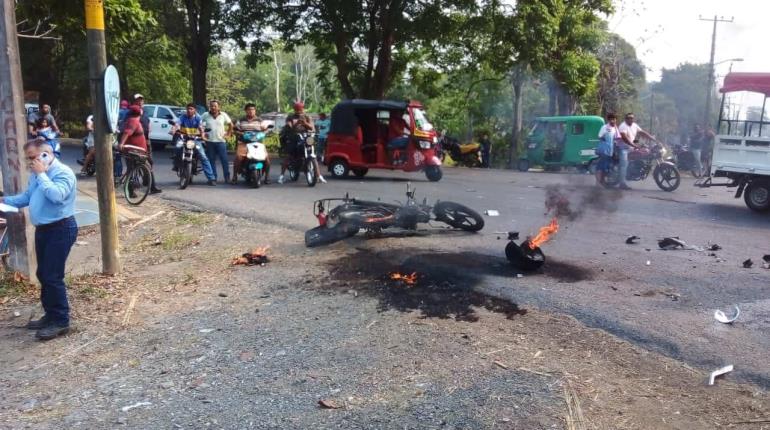 Muere motociclista tras impactarse de frente contra vehículo en Cárdenas