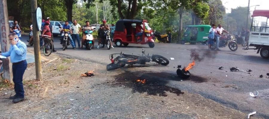 Muere motociclista tras impactarse de frente contra vehículo en Cárdenas