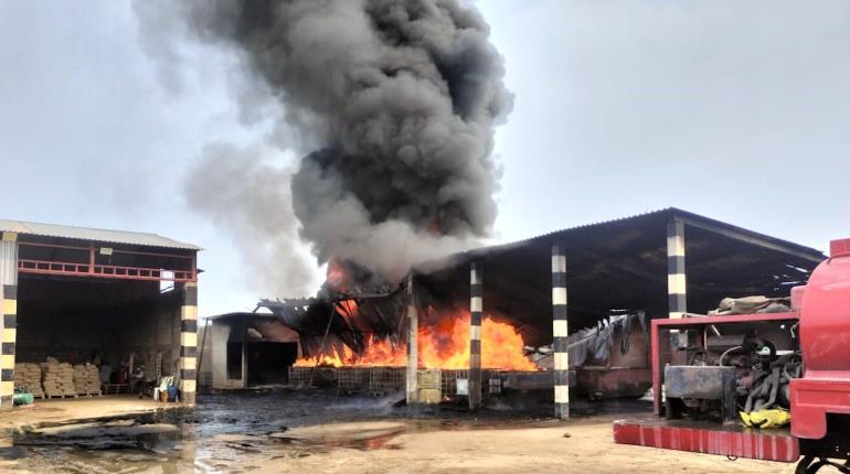 3 lesionados deja explosión en planta de reciclaje de Cunduacán 