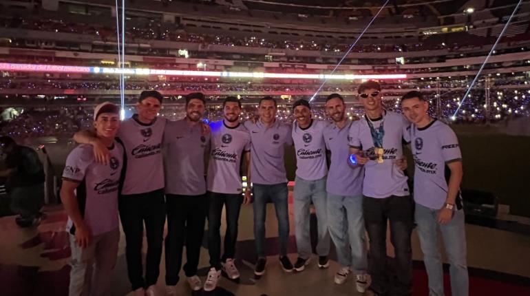 América festejó el campeonato en el Estadio Azteca, con su afición y ex jugadores