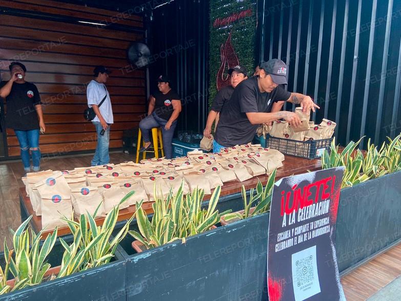 ¡Lo volvieron a hacer! Por cuarto año restaurante tabasqueño regala 3 mil hamburguesas