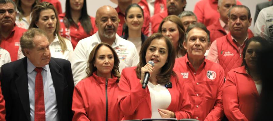 Alejandra del Moral "no se lleva nada del PRI": Arturo Montiel en reaparición apoyando al tricolor