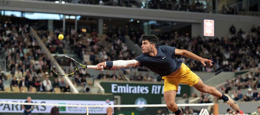 Carlos Alcaraz vence a Jesper de Jong y avanza en ronda del Roland Garros 2024