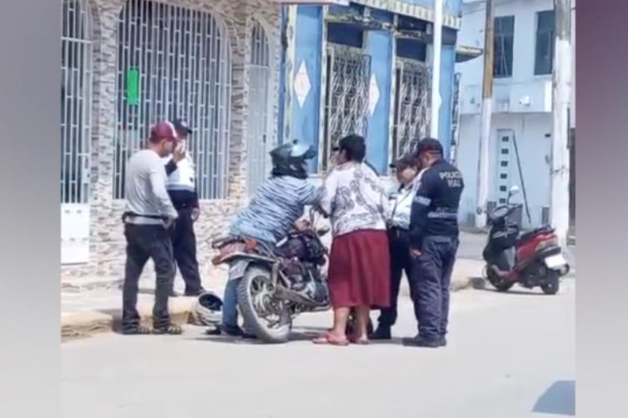 Tránsitos, motociclista y ciudadanos se enfrentan en Macuspana