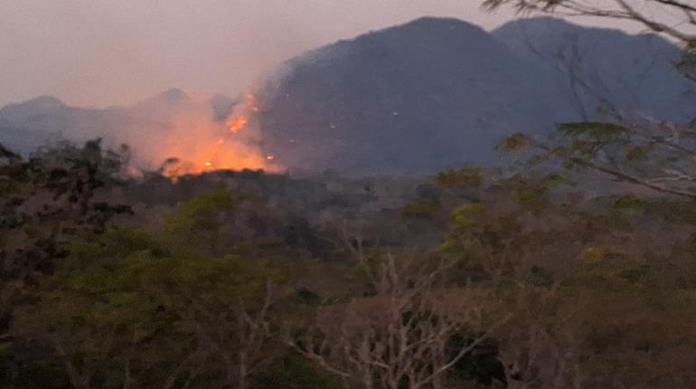 Reportan nuevo incendio forestal que se extiende desde Chiapas a Tabasco