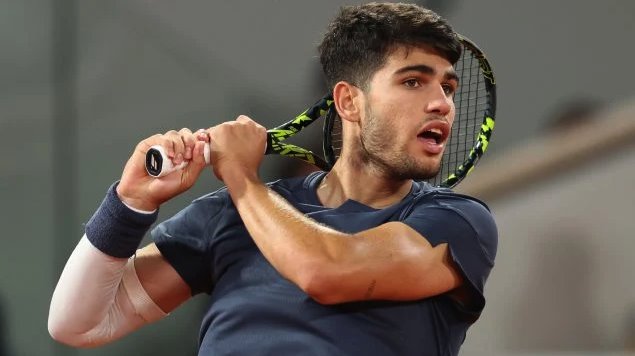 Carlos Alcaraz avanza a Cuartos de Final de Roland Garros