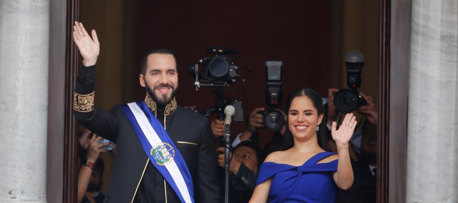 Nayib Bukele es investido para su segundo mandato como presidente de El Salvador