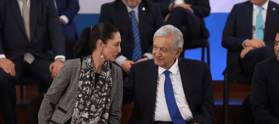 AMLO y Sheinbaum sostienen encuentro privado con gobernadores de Morena en CDMX