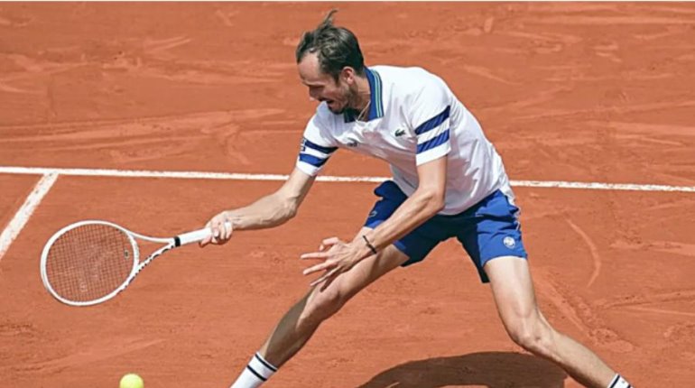 Eliminan a Medvedev en cuarta ronda del Roland Garros