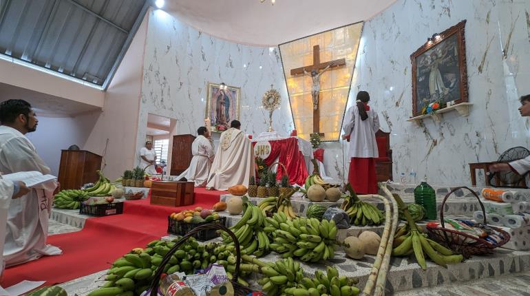 Piden por la paz y agradecen por los frutos de la tierra en Vigilia de Espigas