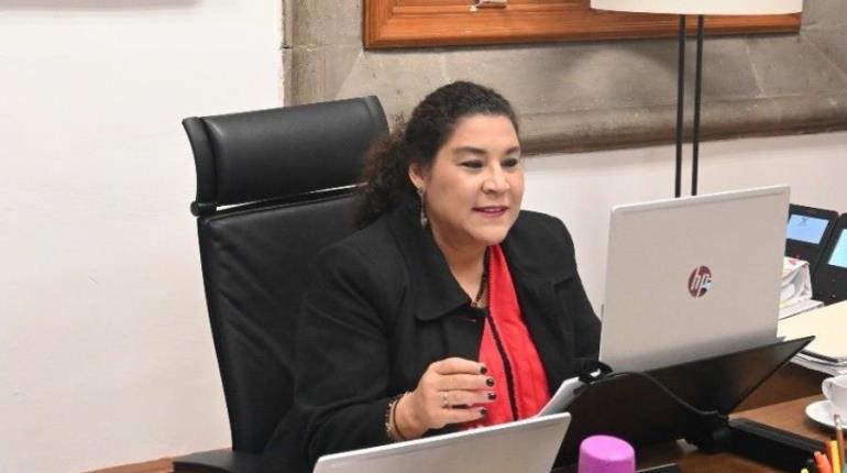 Corte avala inscribir a Lenia Batres al ISSSTE