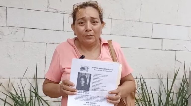 ¡Sale a la secundaria y no regresa! Busca a su hija desaparecida en Macuspana