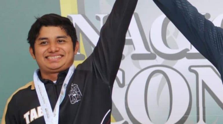 Iván Hernandez gana medalla de plata en Halterofilia en Juegos Conade