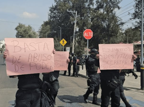 Elementos de Guardia Civil en Michoacán toman instalaciones de la SSP