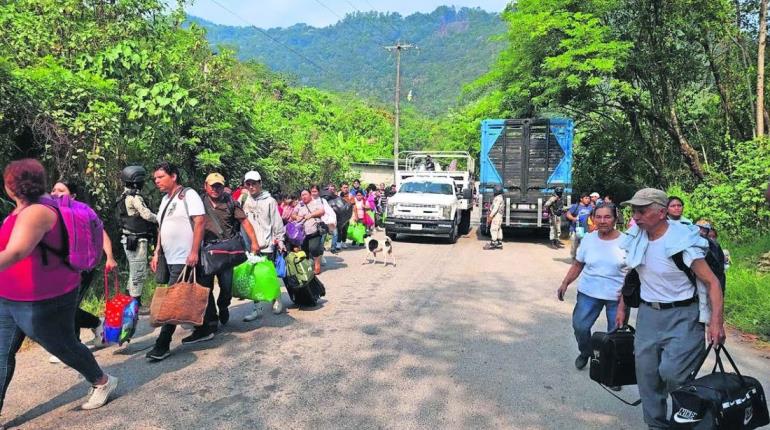 Afirman que mexicanos cruzan a Guatemala buscando refugio por violencia en Chiapas