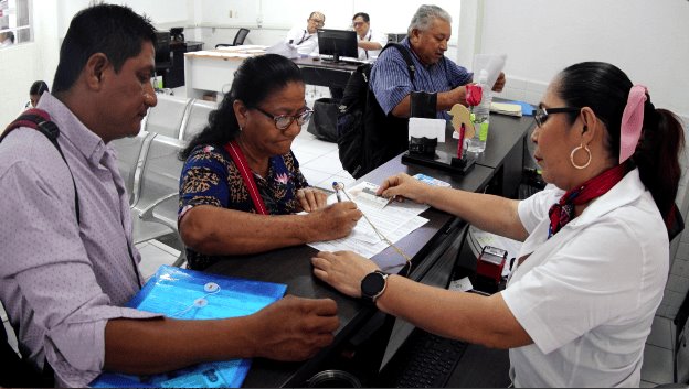 Entrega ISSET 123 nuevas constancias de pensiones