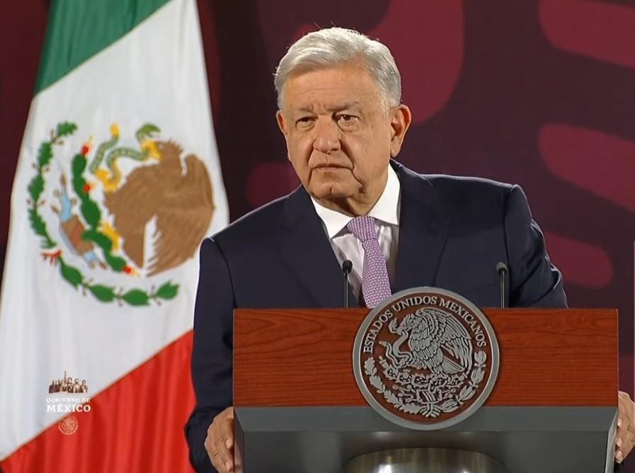 Presume AMLO que en su gobierno el peso ha recuperado 8.8% su valor