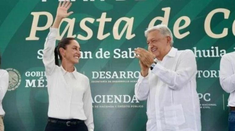 En gira con AMLO, Sheinbaum se compromete a seguir búsqueda en Pasta de Conchos