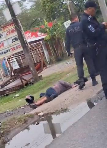 Balean a hombre y lo despojan de su motocicleta en la Villahermosa-Frontera