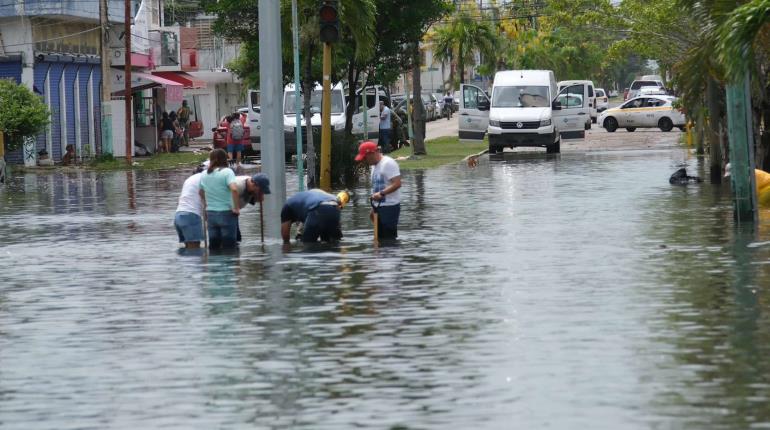 Reportan saldo blanco por lluvias en Quintana Roo, pero prevén desarrollo de ciclón