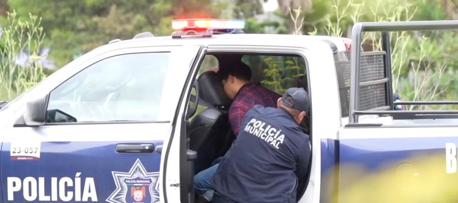 Mujer roba patrulla de la Policía Municipal de Tijuana para rescatar a su amigo detenido