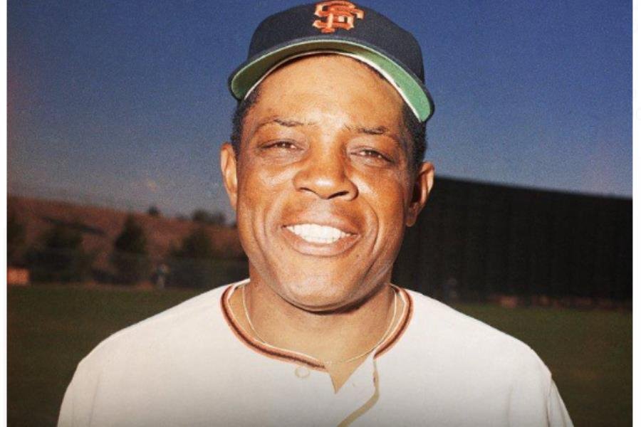 Willie Mays, legendario jardinero de San Francisco fallece a los 93 años de edad